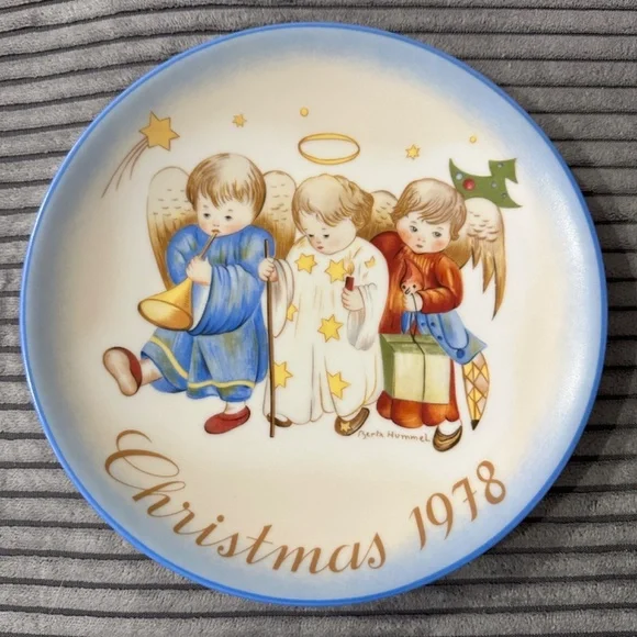 Sister Berta Hummel Plates Limited Edition | 1972, 1973, 1975, 1976, 1978, 1979 - Picture 9 of 12